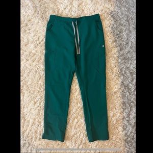 FIGS Skinny Style Scrub Pants